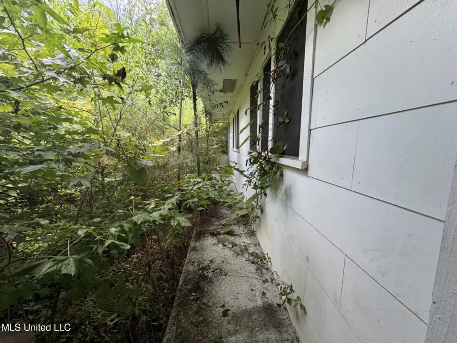 199 Jeff Peay Road, Maben, MS 39750 - Image #3