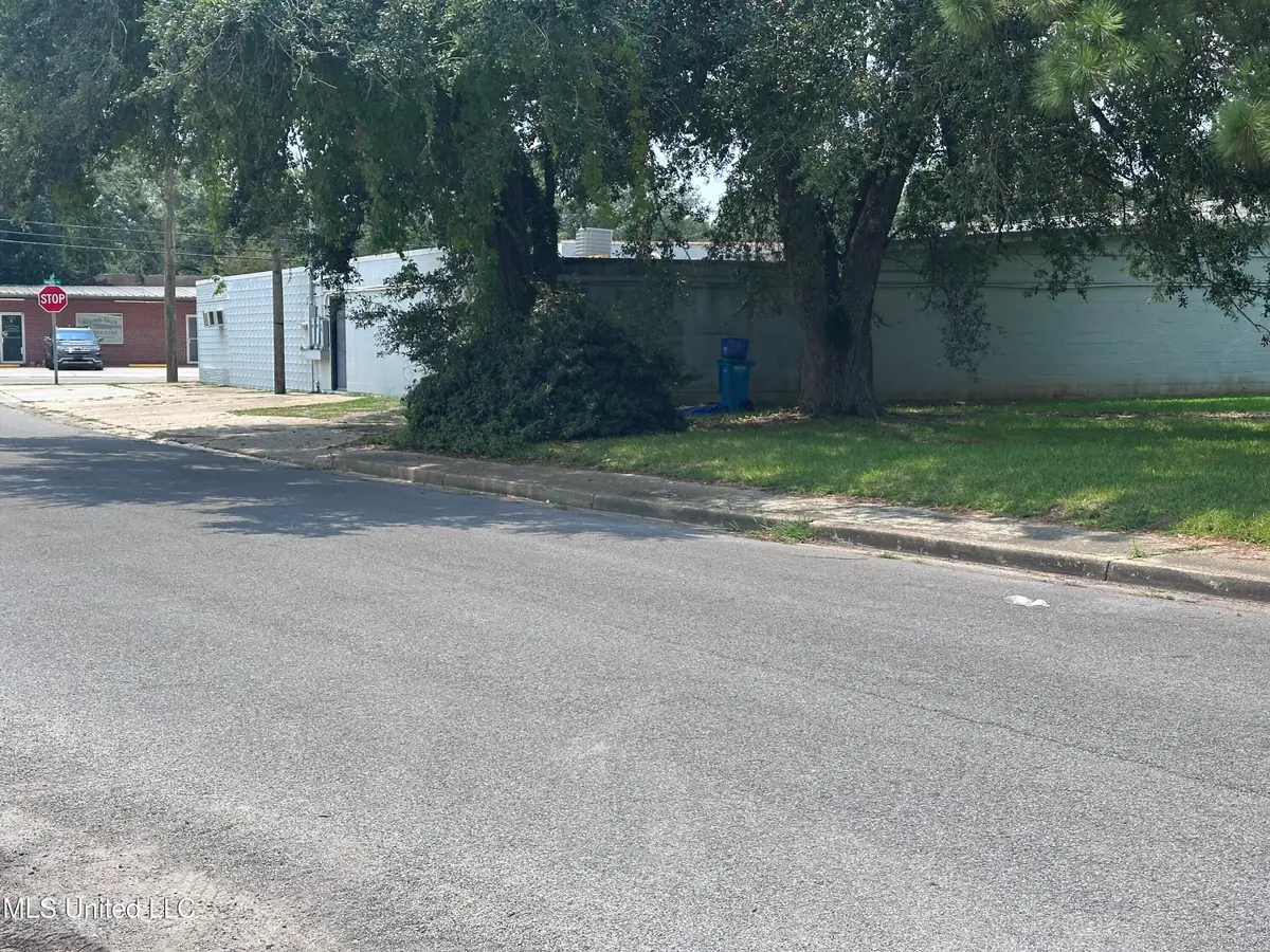 1907 Resca De La Palma Street, Pascagoula, MS 39567 - Image #1