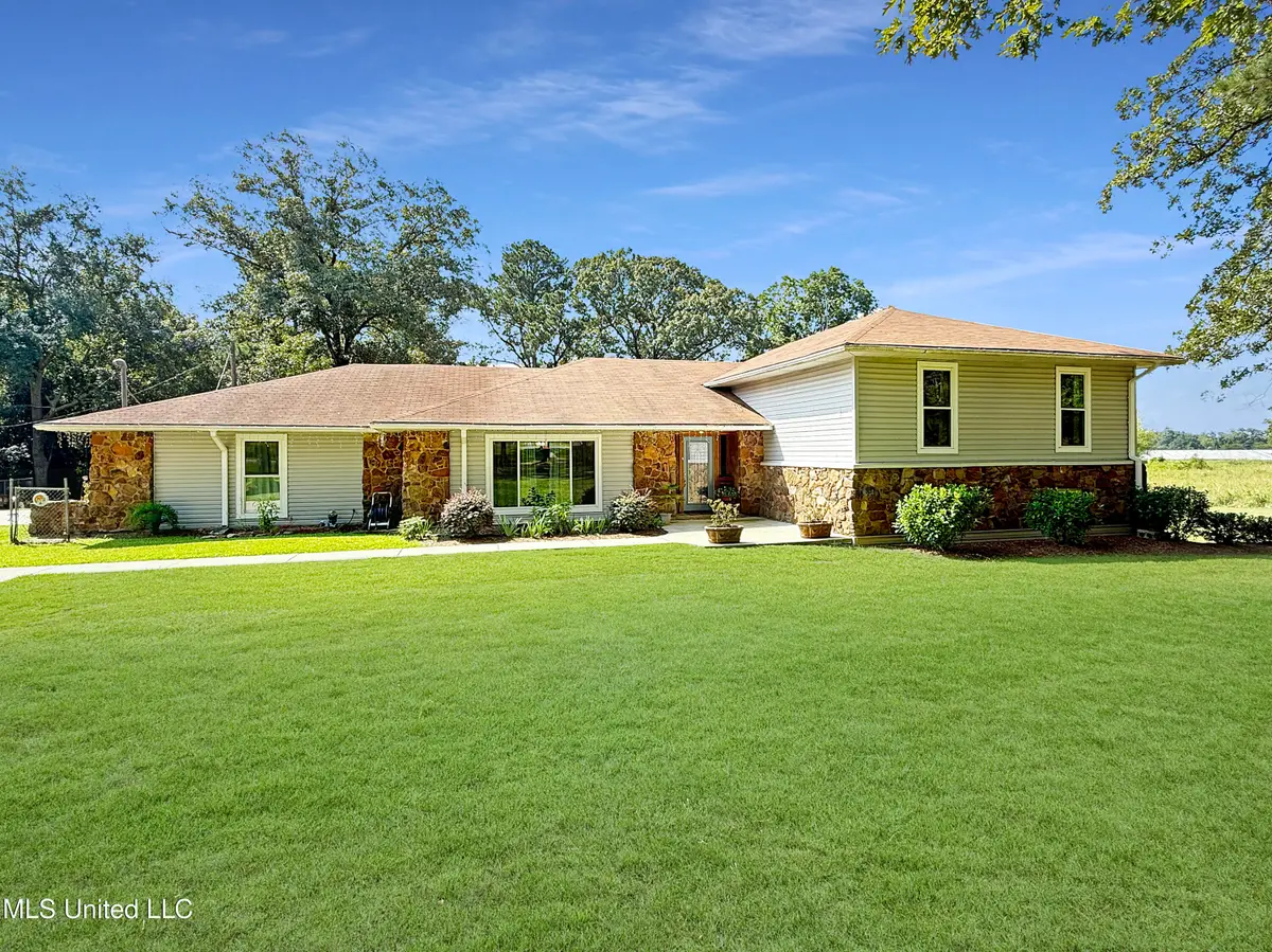 587 Shivers Road, Newhebron, MS 39140 - Image #1