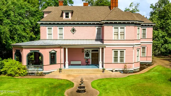 802 N Union Street, Natchez, MS 39120