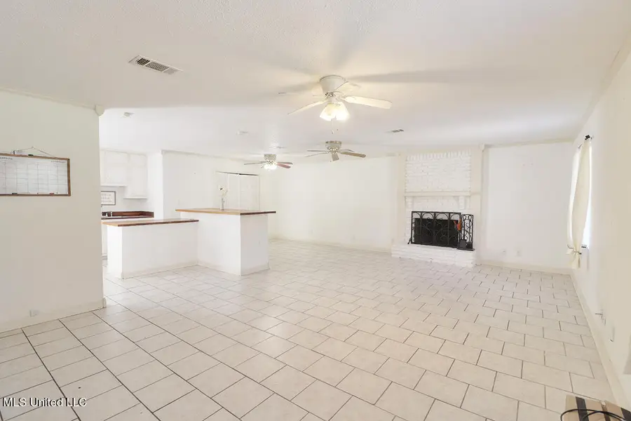 205 Alyce Place, Long Beach, MS 39560 - Image #2