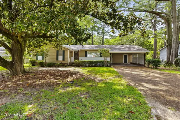 205 Pimlico Place, Jackson, MS 39211