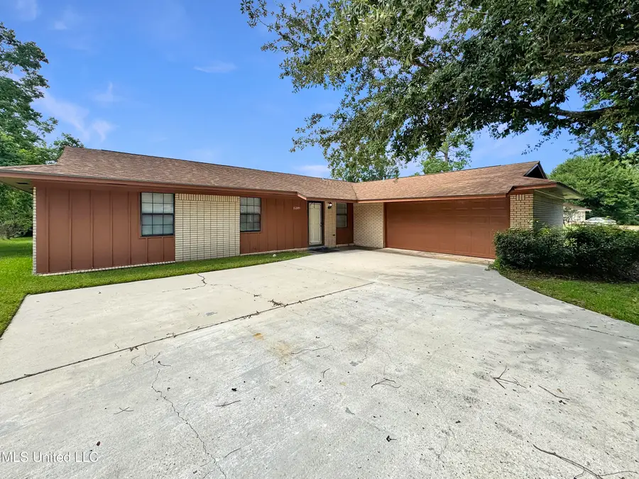 15309 Royal Street, Gulfport, MS 39503 - Image #2