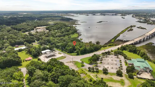 3916 Dutch Bayou Road, Moss Point, MS 39563