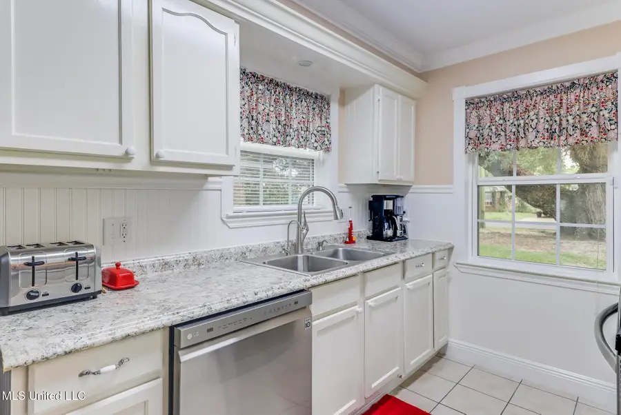 492 Weaver Avenue, Gulfport, MS 39507 - Image #2