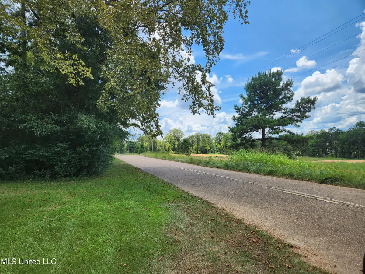 000 Old Byram Road, Jackson, MS 39212 - Image #1