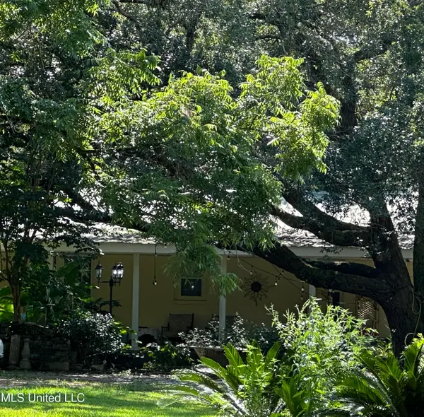 15173 Lorraine Road, Biloxi, MS 39532