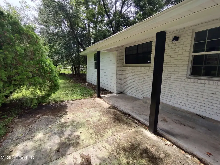 3100 Bellview Avenue, Moss Point, MS 39563 - Image #3