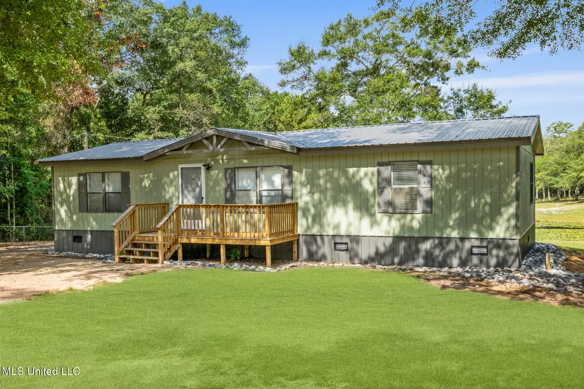18320 Diamond Road, Saucier, MS 39574 - Image #1