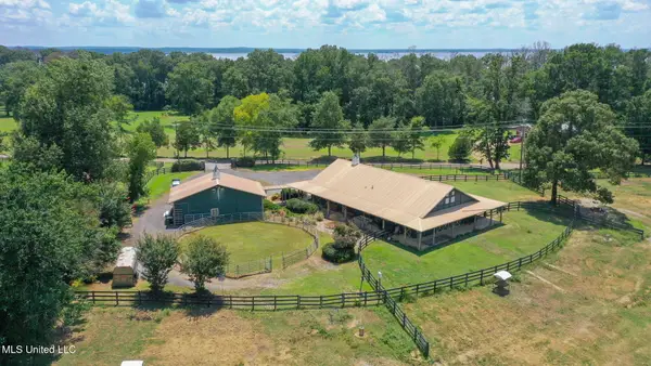 416 Twelve Oaks Trace, Canton, MS 39046