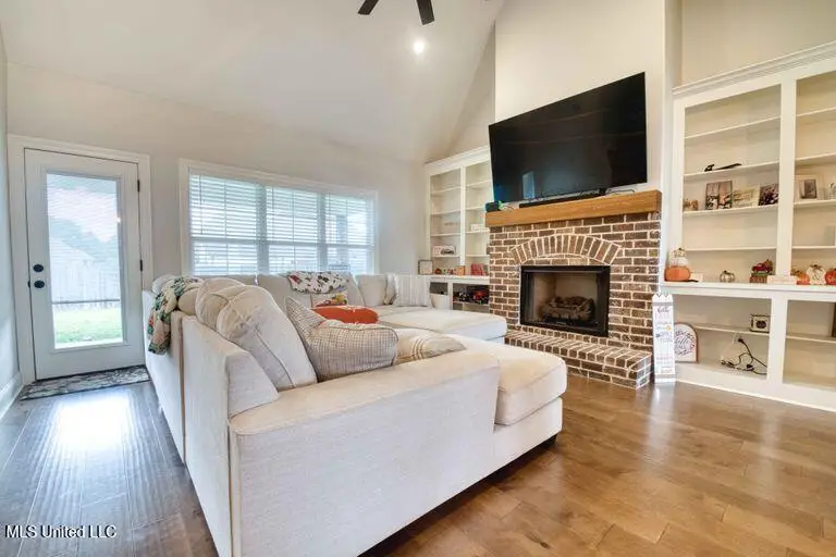 1728 Lia Lane, Southaven, MS 38672 - Image #3