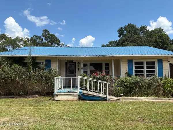 11 Rainbow Street, Natchez, MS 39120