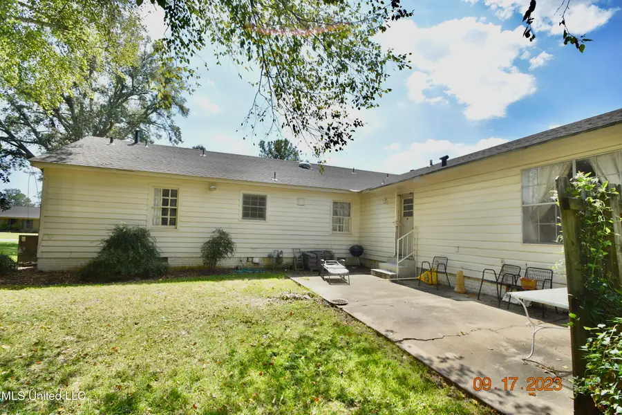501 Macarthur Avenue, Greenwood, MS 38930 - Image #2