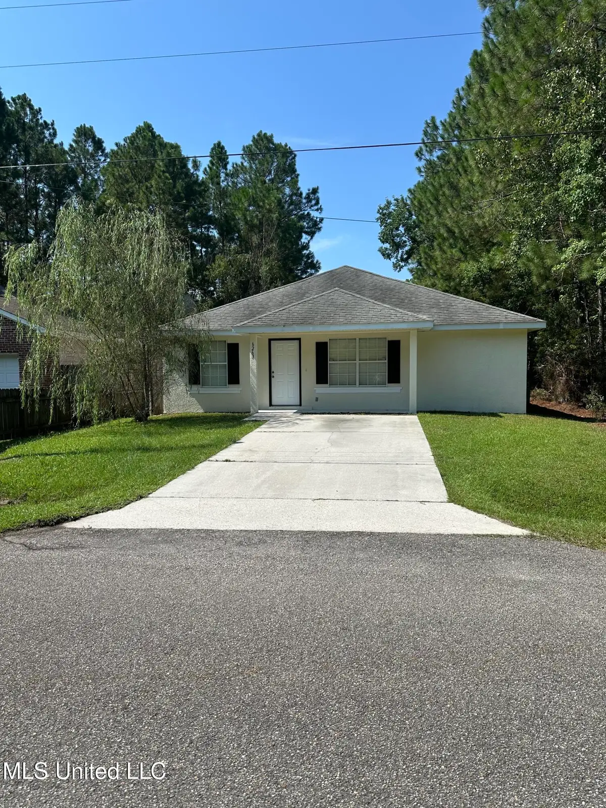 6263 E Newton Street, Bay Saint Louis, MS 39520 - #1