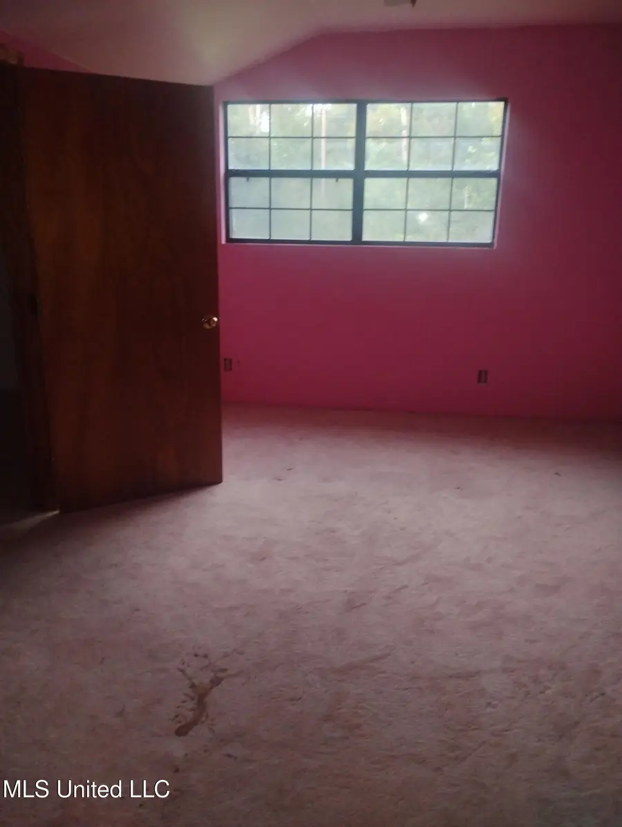 22492 Meaut Road, Pass Christian, MS 39571 - Image #2