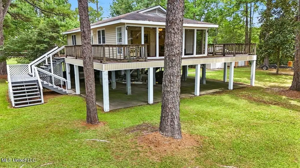 112 Doubloon Drive, Carriere, MS 39426 - Image #1