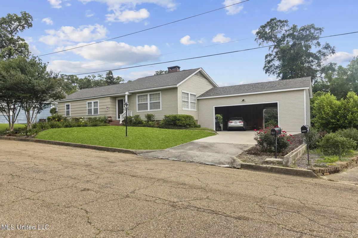917 North Street, McComb, MS 39648 - Image #1