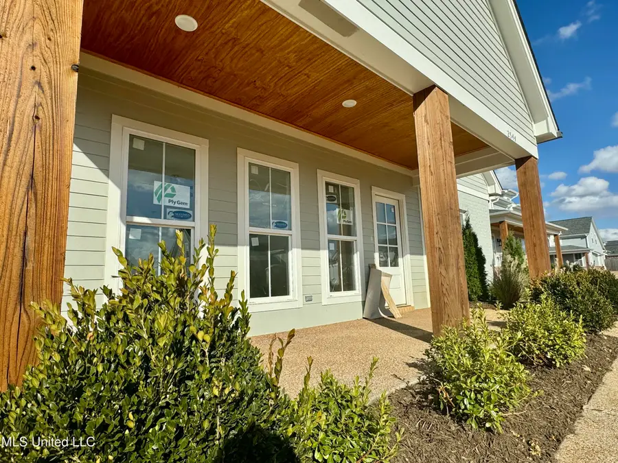 2544 Saint Charles Cove, Southaven, MS 38672 - Image #2