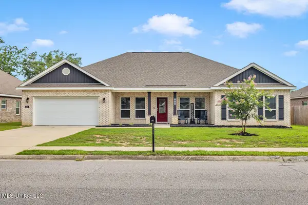 124 Oyster Catcher Cove, Ocean Springs, MS 39564