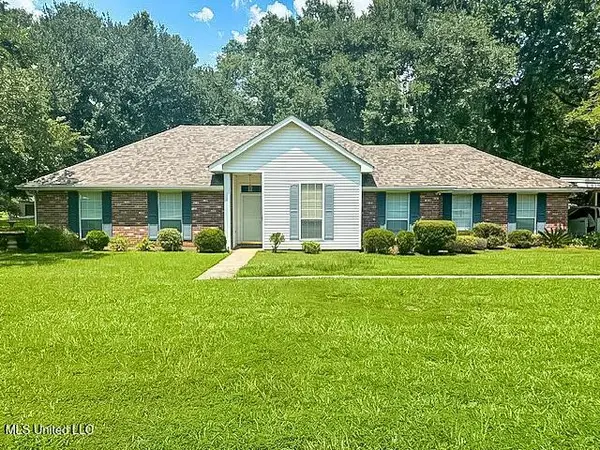 11 Rosewood Drive, Picayune, MS 39466