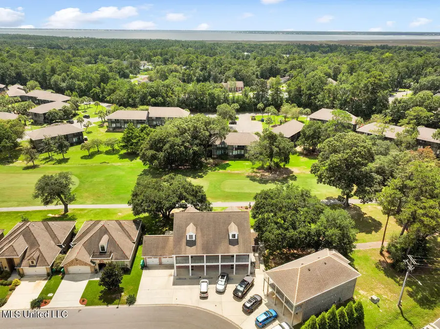 204 Fairway Villas, Diamondhead, MS 39525 - Image #2