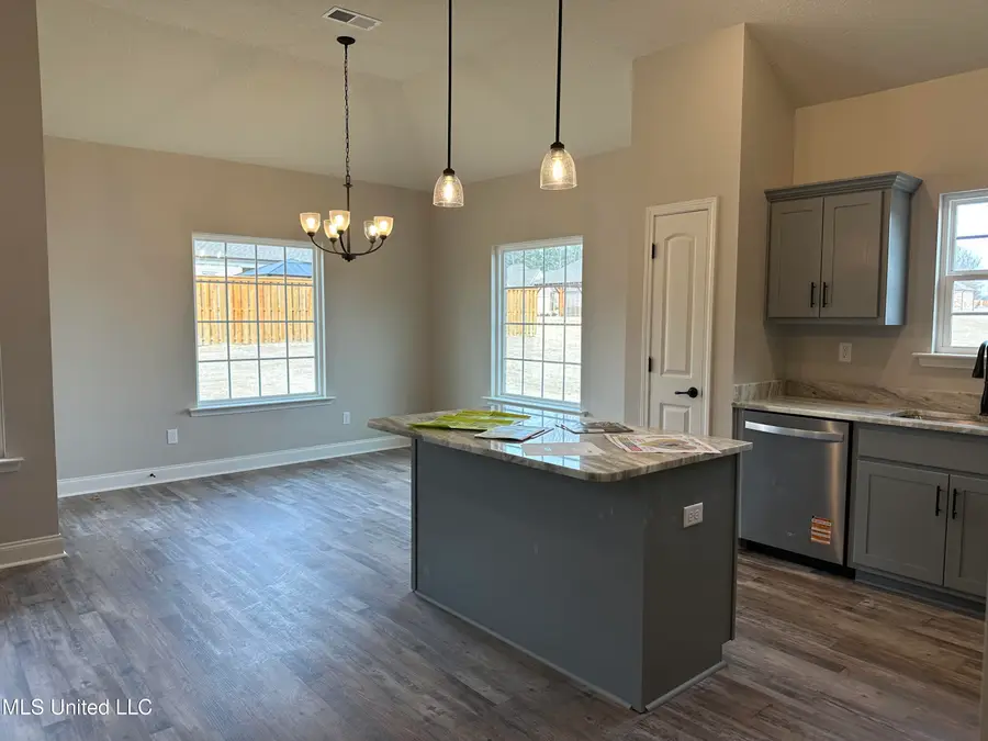 274 Country Garden Drive, Southaven, MS 38671 - #3