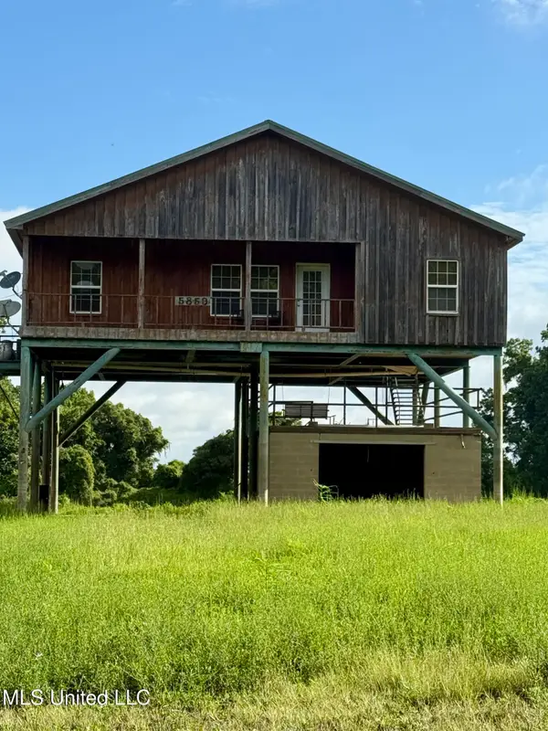 5859 Lake Mary Road, Woodville, MS 39669