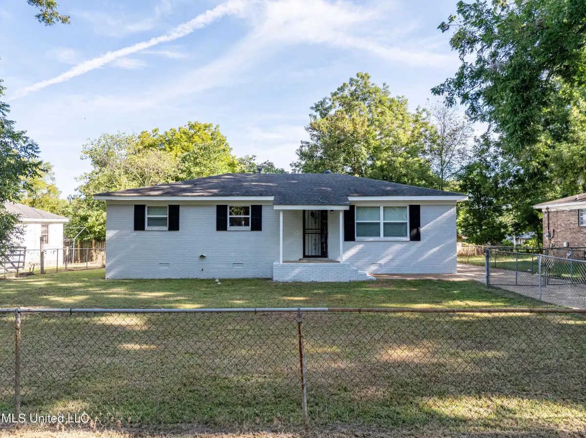300 E Valley Avenue, Holly Springs, MS 38635 - Image #1