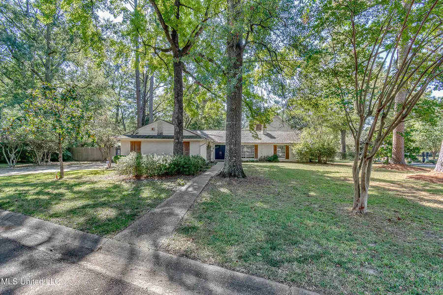 5207 Reddoch Drive, Jackson, MS 39211 - #2