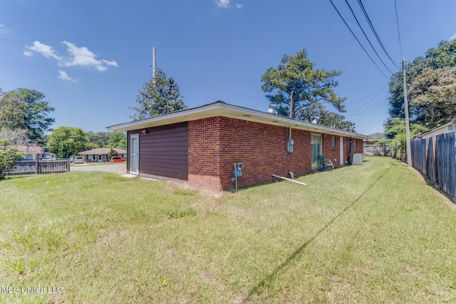 400 N Wilson Boulevard, Gulfport, MS 39503 - Image #2