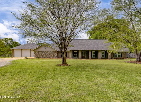 5285 Williamson Road, Clinton, MS 39056