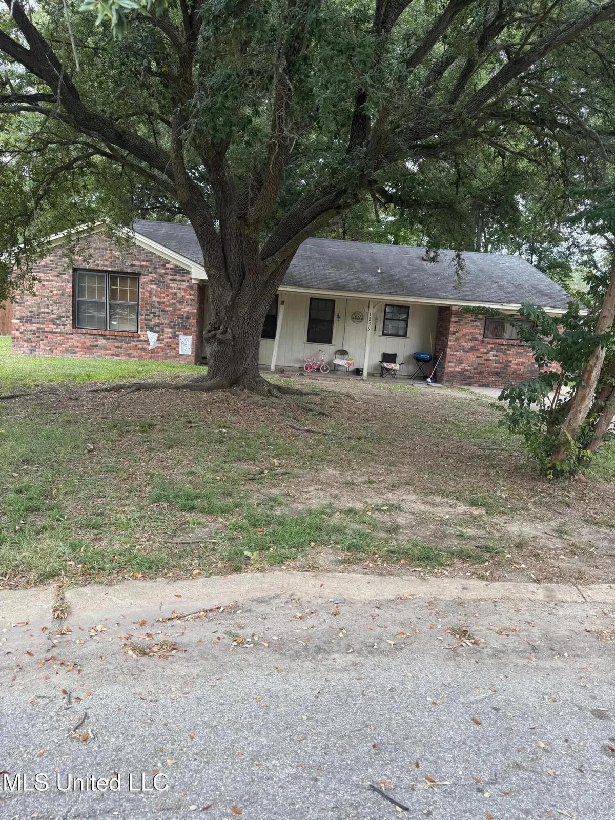 1236 E Wanda Drive, Greenville, MS 38703 - Image #1