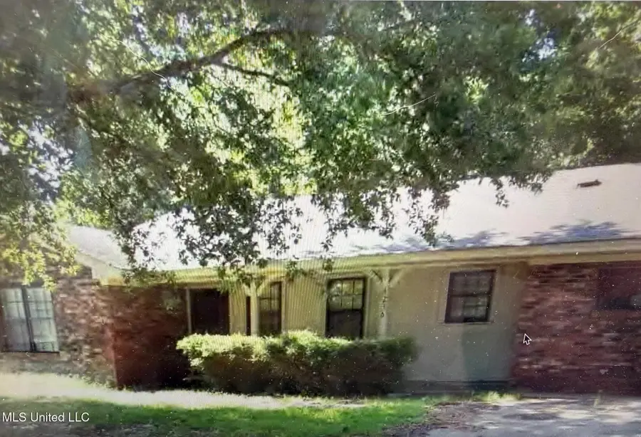 1236 E Wanda Drive, Greenville, MS 38703 - Image #2