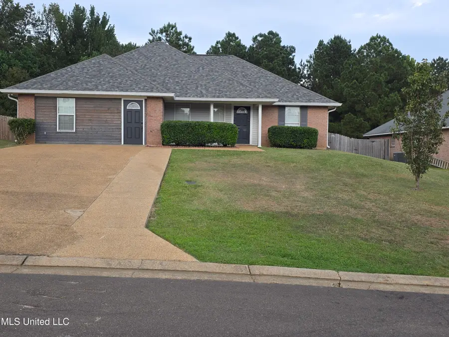 563 Eaglewood Drive, Florence, MS 39073 - Image #2