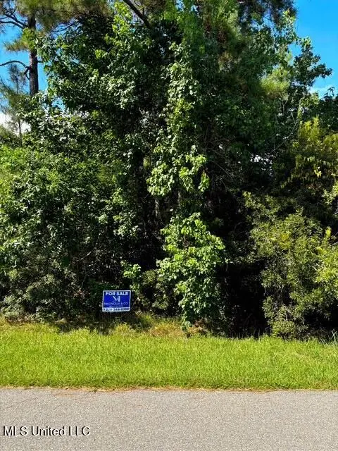 10033 Quail Way, Bay Saint Louis, MS 39520