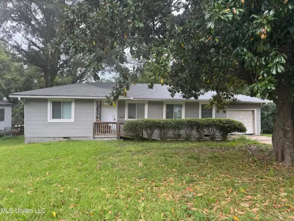 1906 Shamrock Drive, Jackson, MS 39204