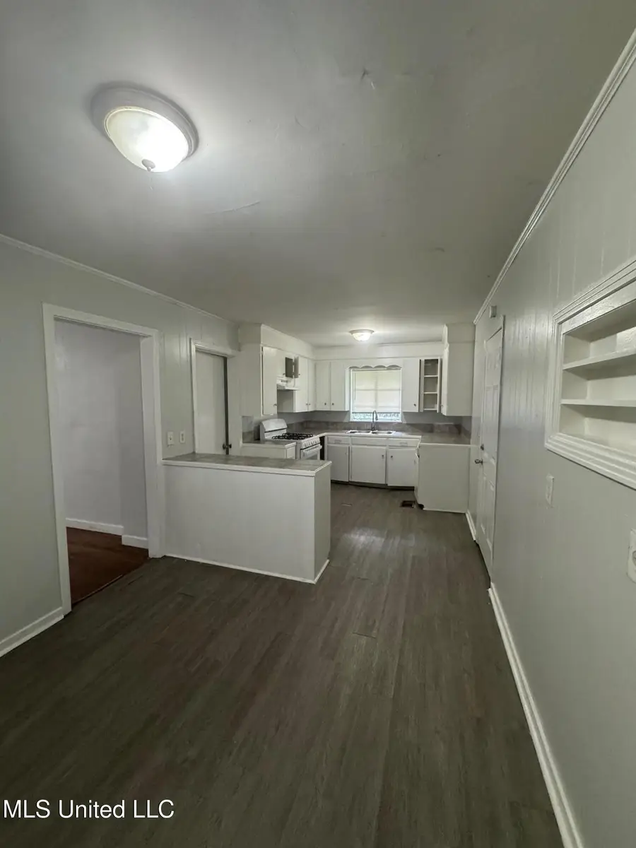 1906 Shamrock Drive, Jackson, MS 39204 - Image #3