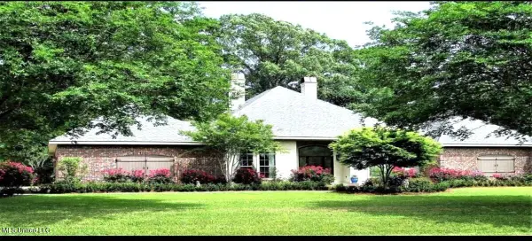 101 Cherrybark Lane, Natchez, MS 39120