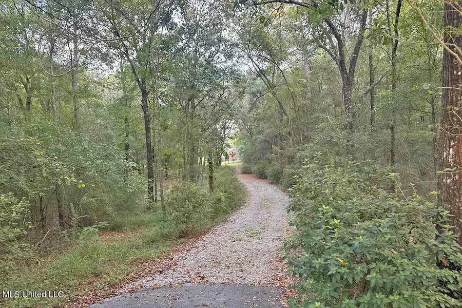 202 Howell Road, Lucedale, MS 39452 - Image #2