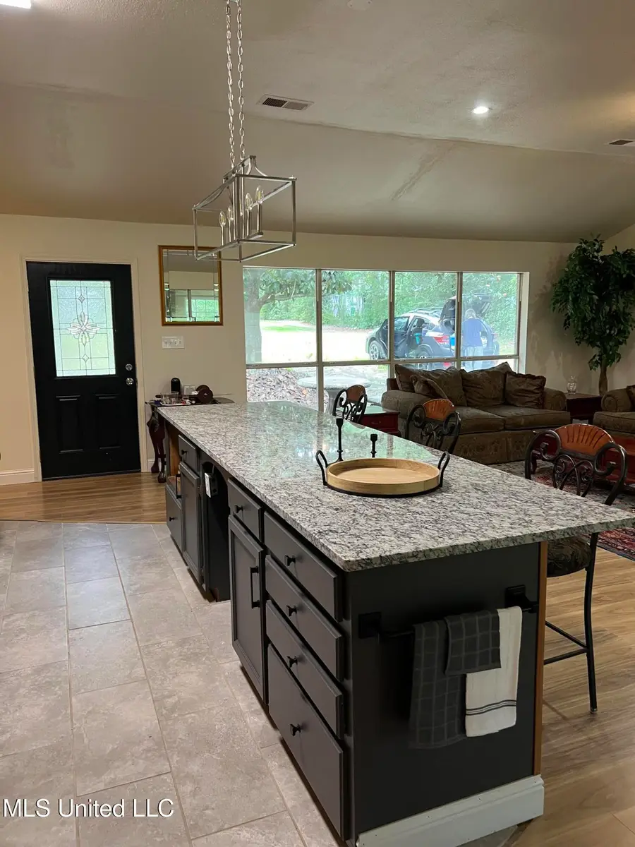 260 Lakeside Drive, Carriere, MS 39426 - Image #3