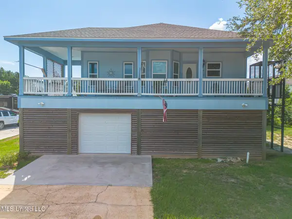 105 Hayden Avenue, Pass Christian, MS 39571