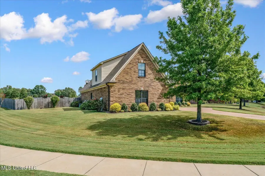 14276 Cantwell Drive, Olive Branch, MS 38654 - Image #2