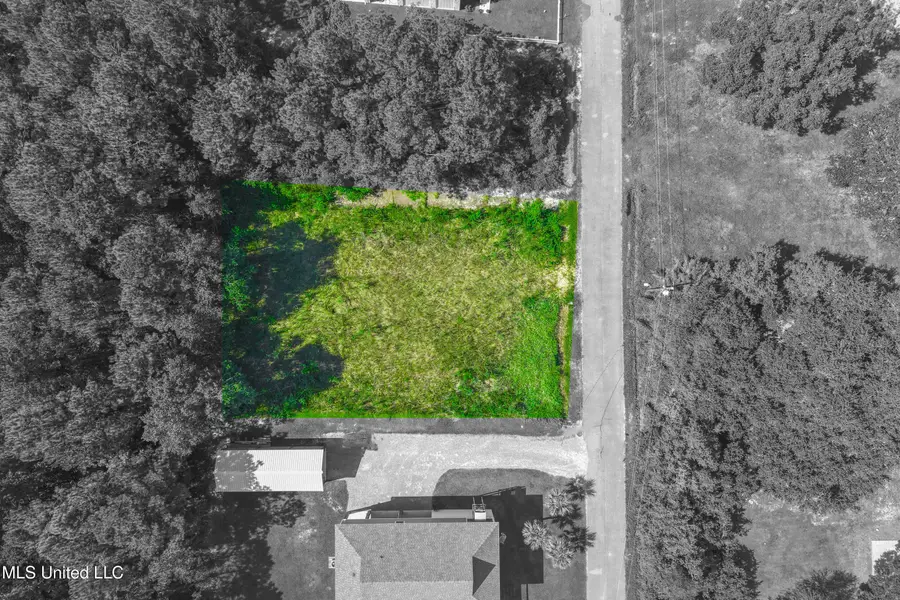 109 Elliot Avenue, Pass Christian, MS 39571 - Image #2