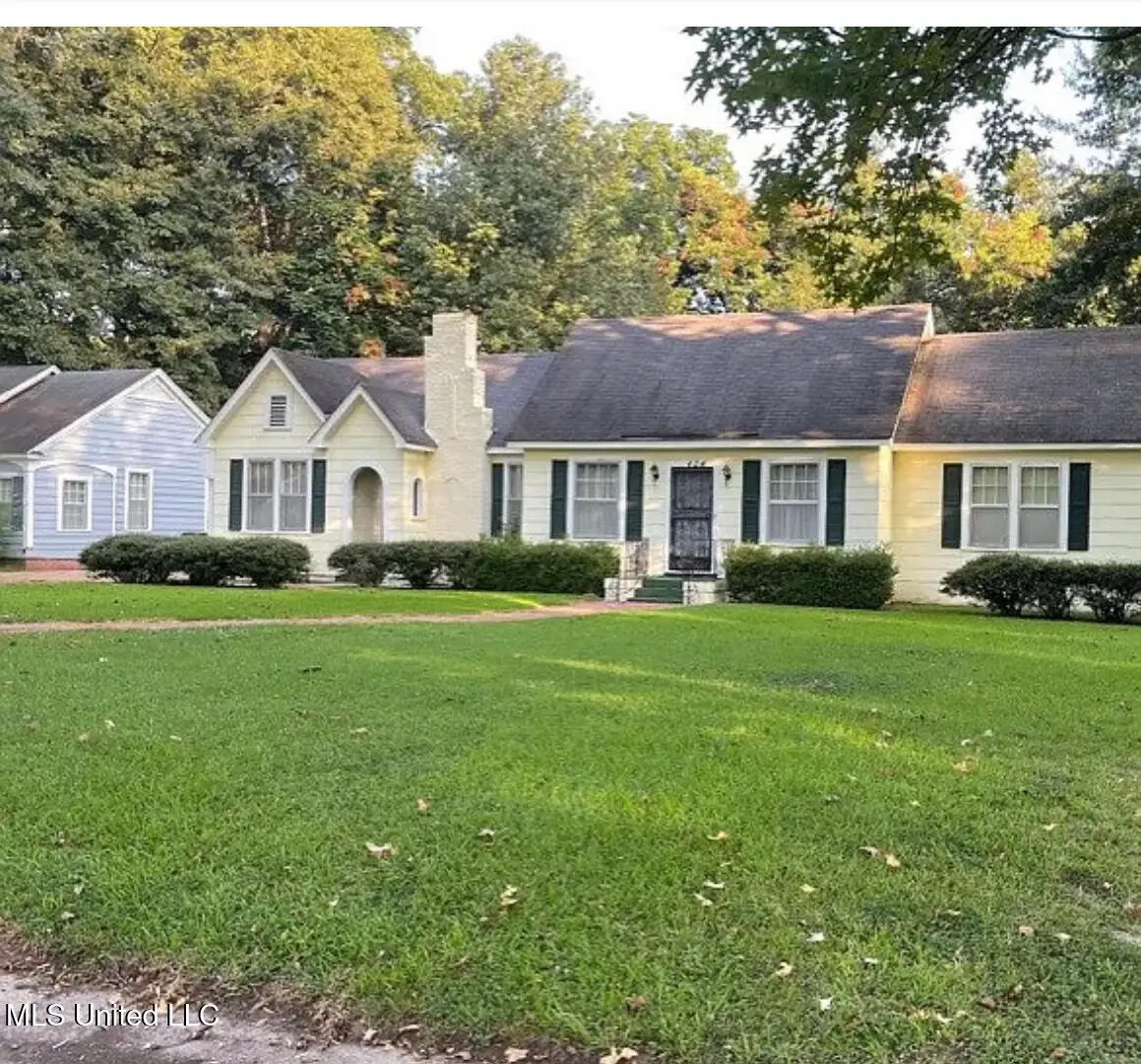 404 W Jefferson Avenue, Greenwood, MS 38930 - Image #1