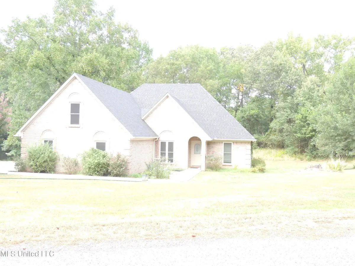2780 N Crockett Road Road, Senatobia, MS 38668 - Image #1