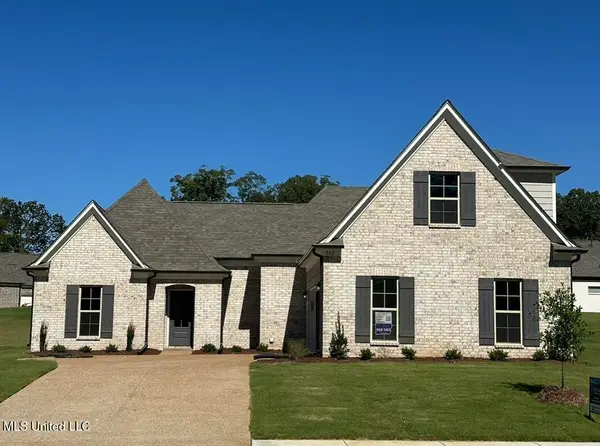 932 Collie Drive, Hernando, MS 38632