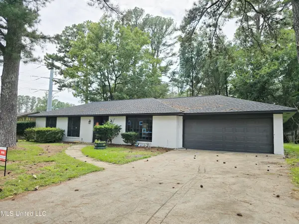 107 Lake Of Pines Drive, Jackson, MS 39206