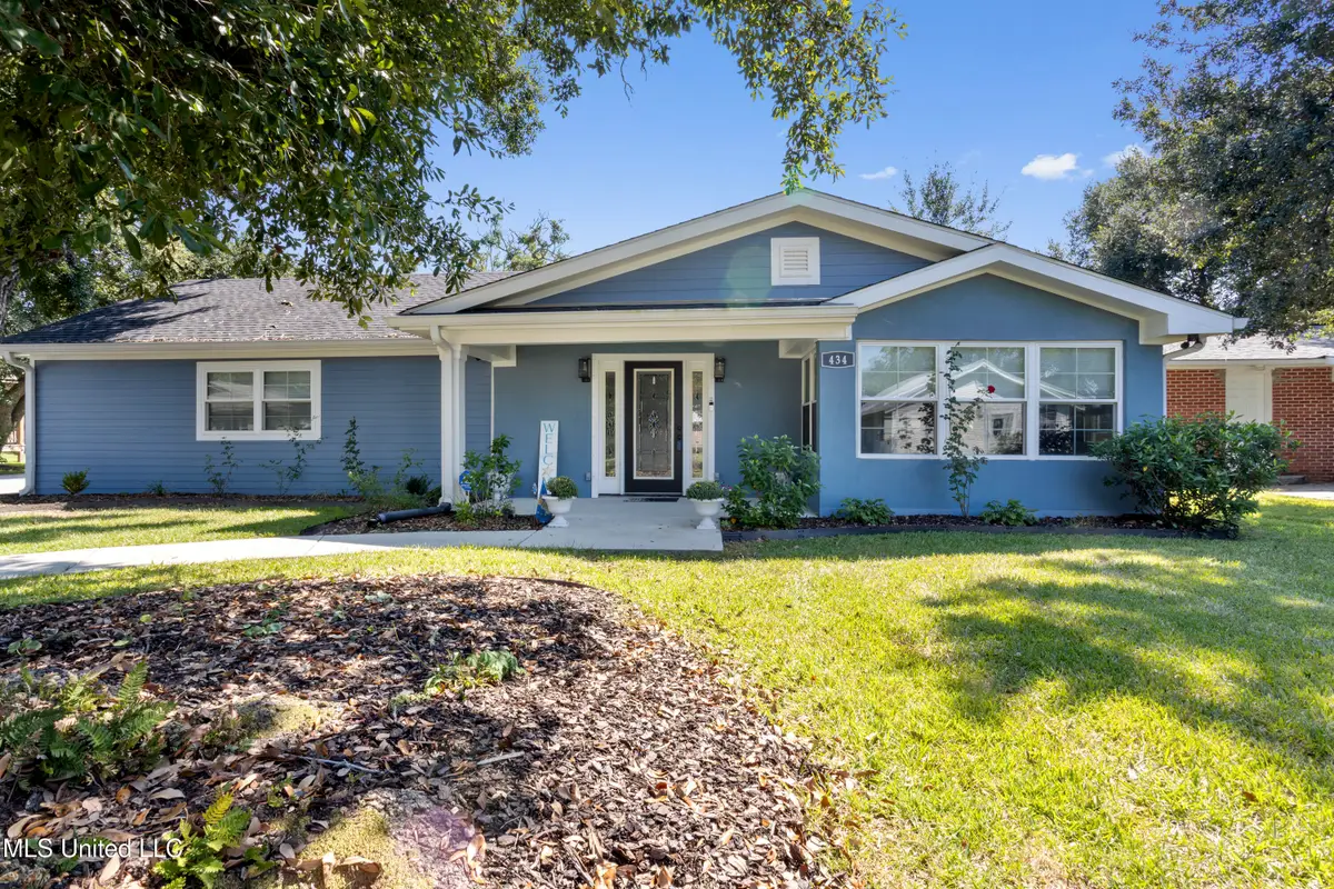 434 Saint John Street, Bay Saint Louis, MS 39520 - Image #1