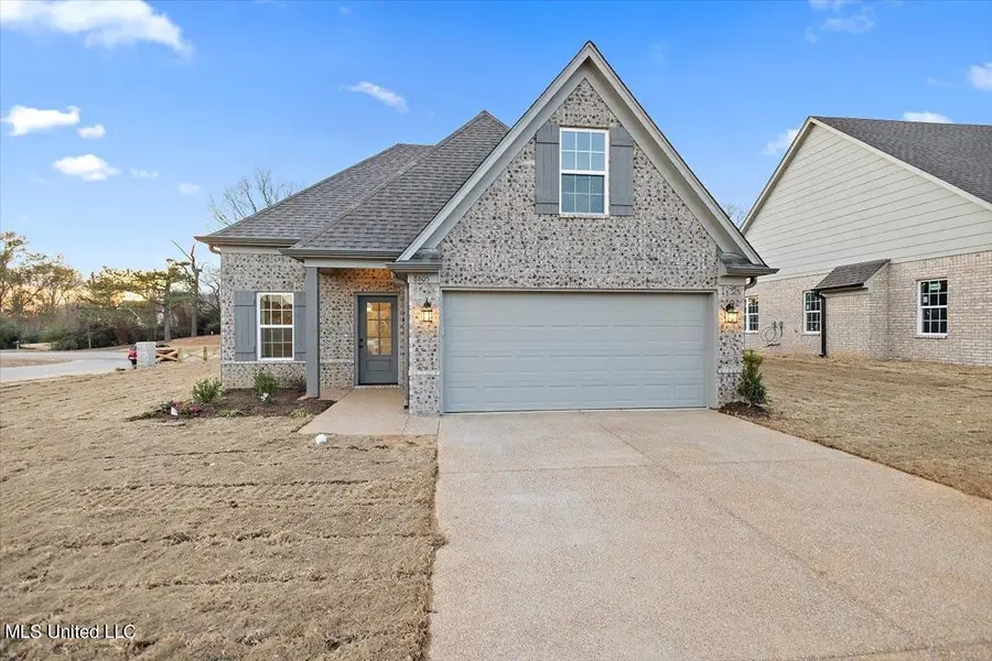 6472 E John Hamilton Way, Olive Branch, MS 38654 - Image #2