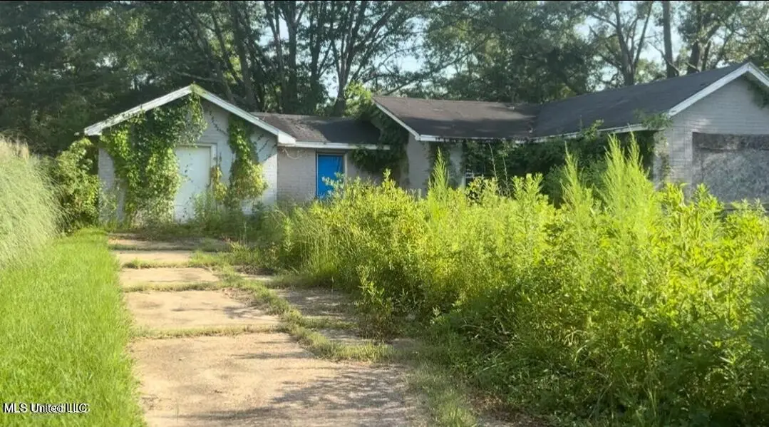 1643 Chapman Drive, Jackson, MS 39204 - Image #1